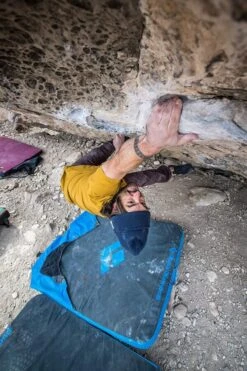 Black Diamond White Gold Loose Chalk -Polar Fitbit Shop a554f89dd61cabd2ff833d3468e2008a 5d0a755c2df46 600x900 1